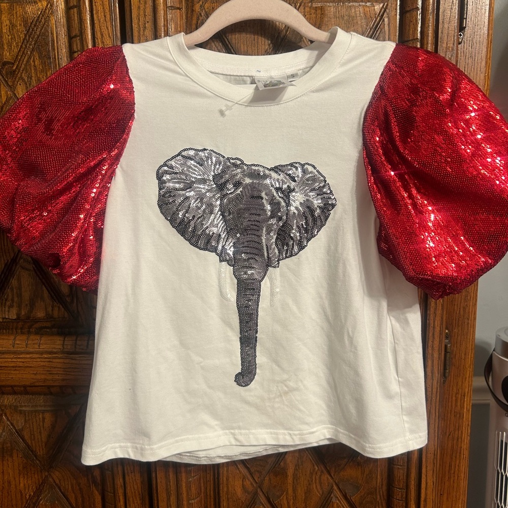 QUEEN OF SPARKLES Red Sequin Sleeve Elephant Tee